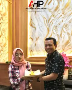 Foto Aris beserta Ibu Aris